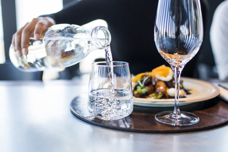 Read more about the article Why Water Quality in Restaurants Matters: A Complete Guide